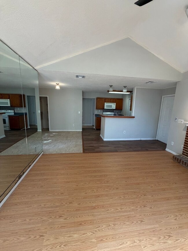 Building Photo - 949-101 Bird Bay Court