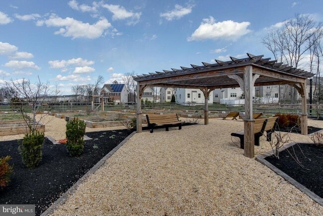 Building Photo - 7469 Tanyard Knoll Ln