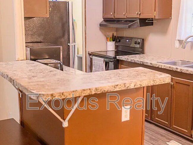 Building Photo - 154 Roping Ln