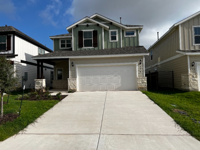 Building Photo - 456 Pickrell Lp
