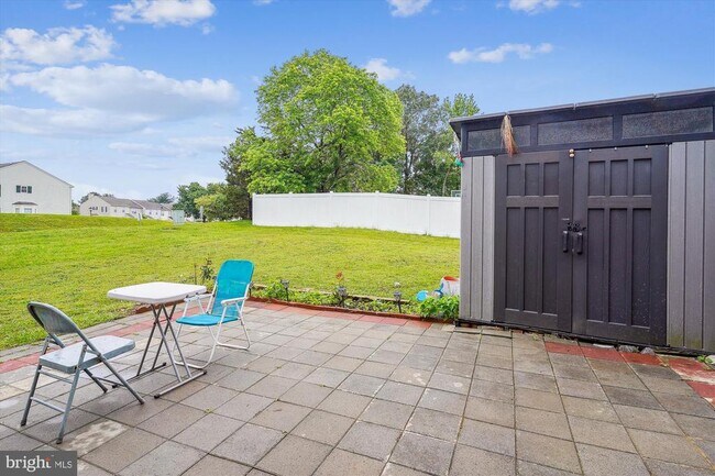 Building Photo - 5200 Sweet Gum Terrace