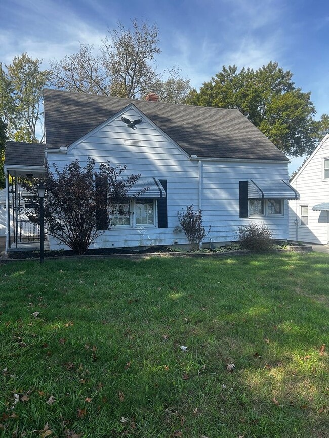 Building Photo - Charming 3 Bedroom, 2 Bathroom Home in Cuyahoga Falls