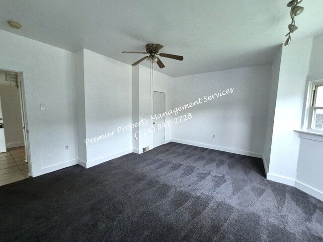 Building Photo - 1317 6th Ave