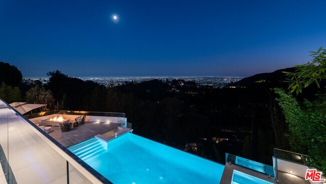 Building Photo - 7080 Mulholland Dr