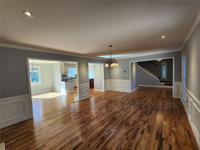 Building Photo - 885 Melody Ln