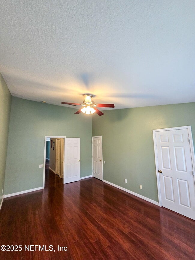 Building Photo - 7990 Baymeadows Rd