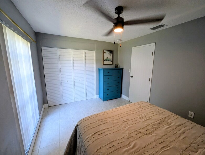 Building Photo - 2700 Bayshore Blvd
