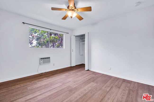 Building Photo - 5529 Cartwright Ave