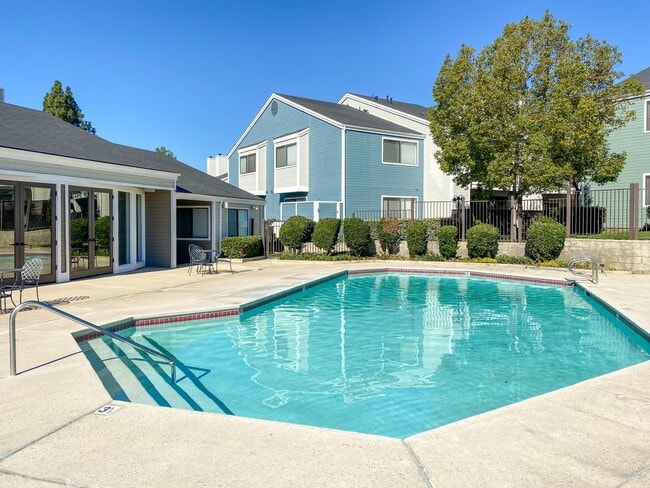 Building Photo - Woodmere Apartments