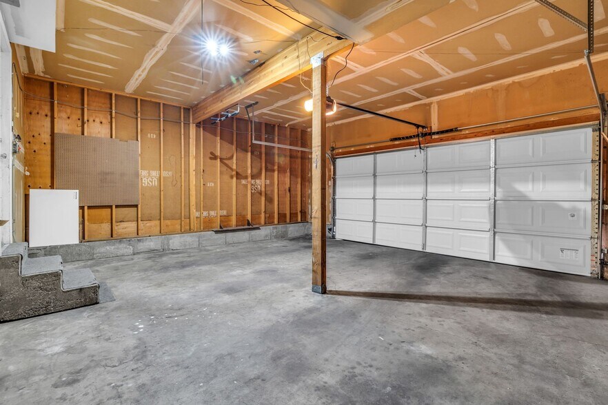 Building Photo - 955 Essex Ct Way