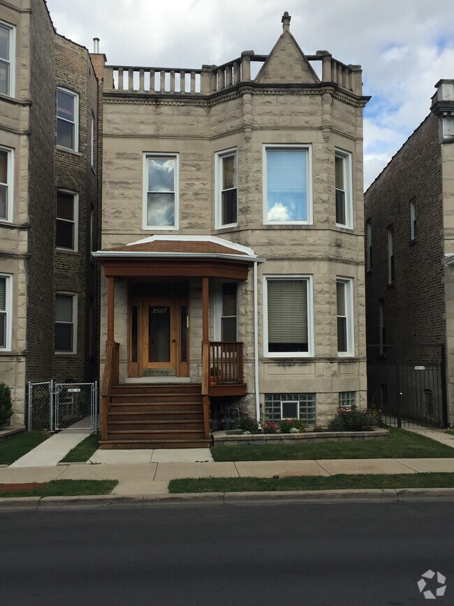 Building Photo - 2507 N Kimball Ave