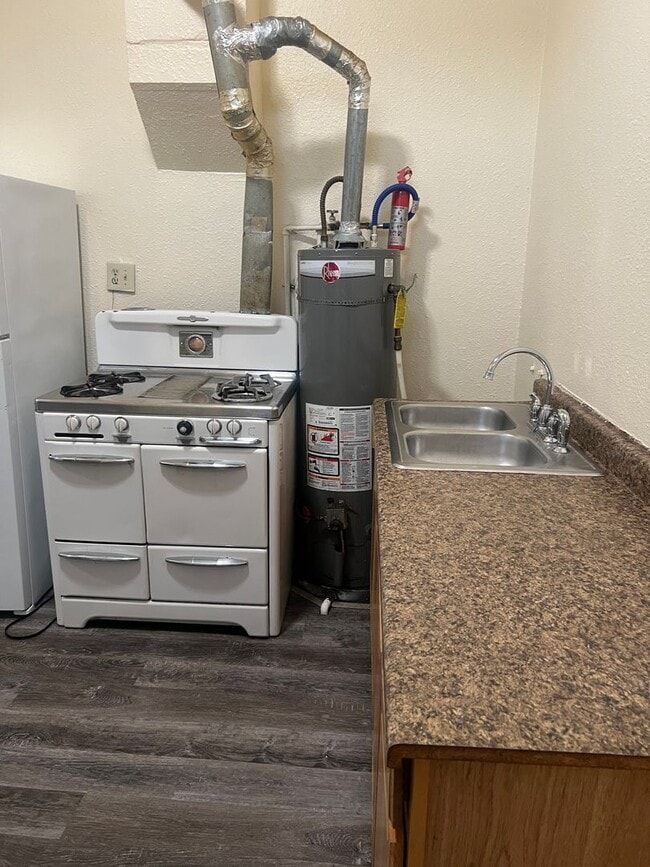 Building Photo - 931Del