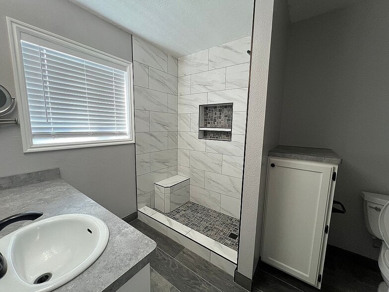 Building Photo - 403 Evans Dr