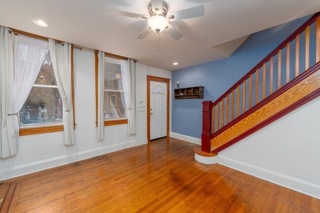 Building Photo - 3-Bedroom, 2-Bathroom in Brewers Hill