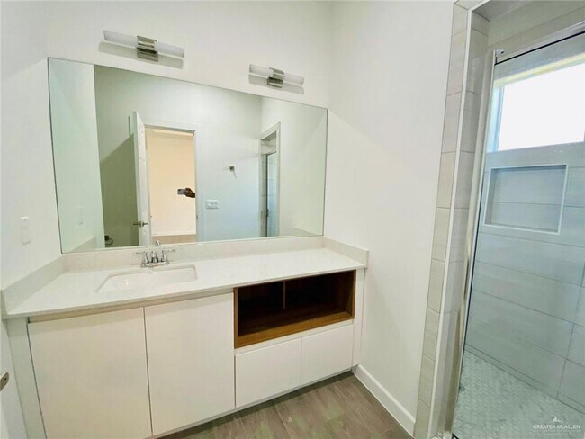 Building Photo - 19 Marcela Dr