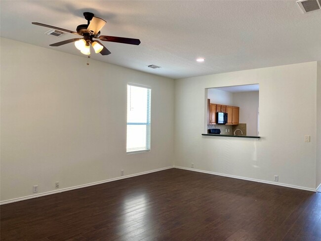 Building Photo - 29726 Sullivan Oaks Dr