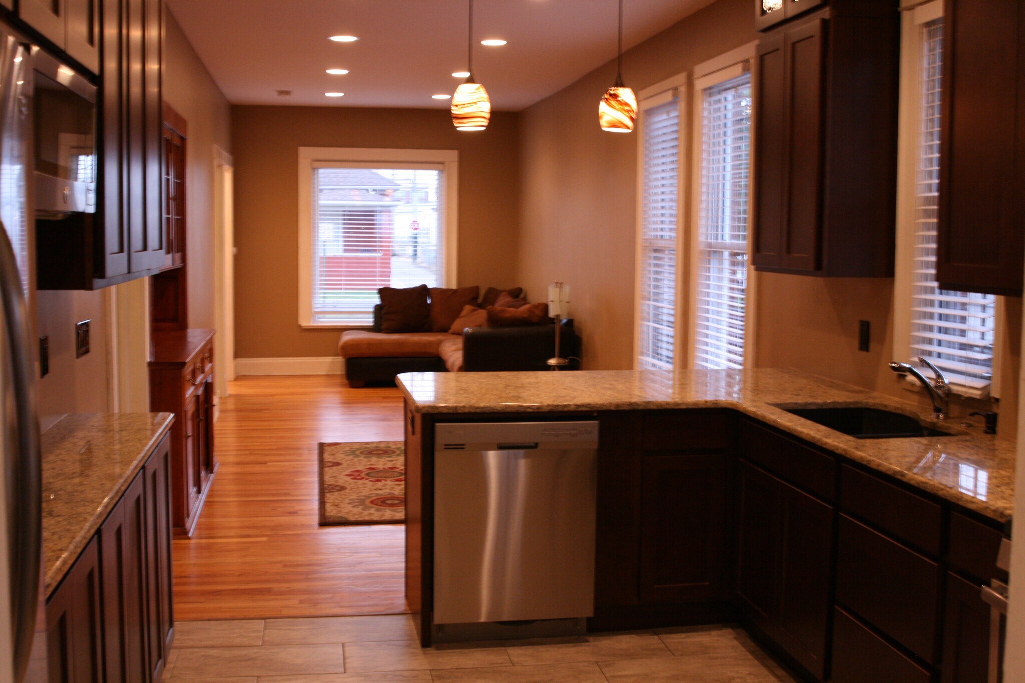 updated kitchen - 25 E Exposition Ave