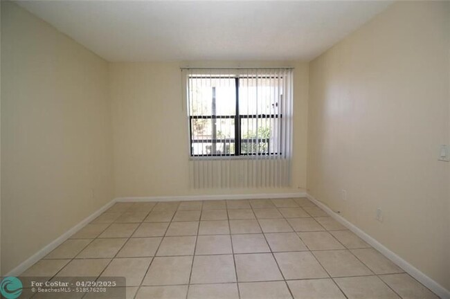 Building Photo - 4401 W McNab Rd