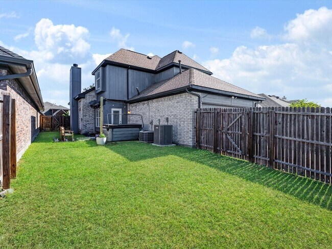 Building Photo - 2409 Baretta Dr