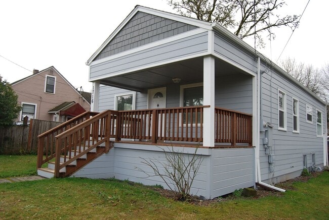 Building Photo - 2BR Home in Forest Grove OR