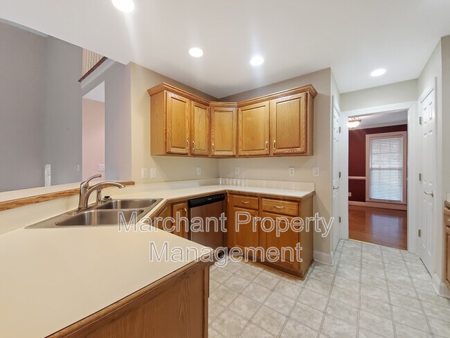 Building Photo - 11 Tupelo Ct