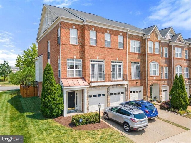 Building Photo - 43220 Becontree Terrace