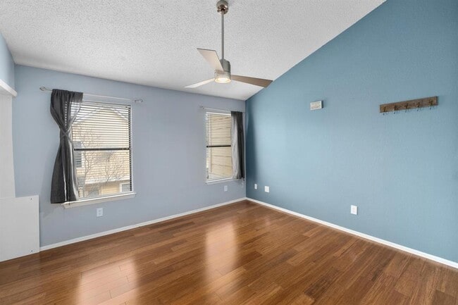 Building Photo - 11901 Swearingen Dr