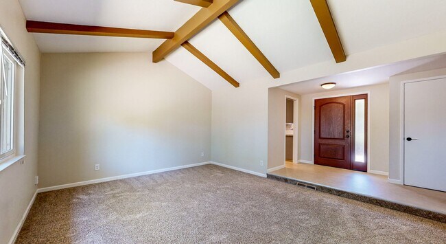 Building Photo - Rincon Valley Single Level, Landscaper Included!
