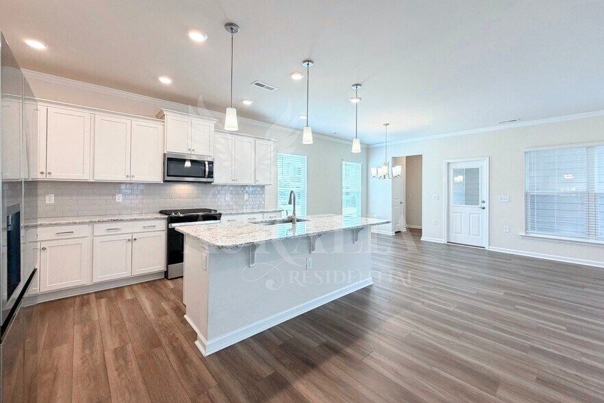 Building Photo - 5701 Agrinio Way