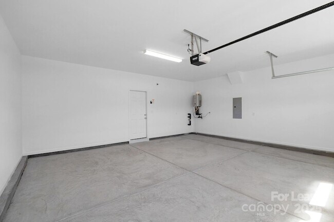 Building Photo - 14028 Penbury Ln