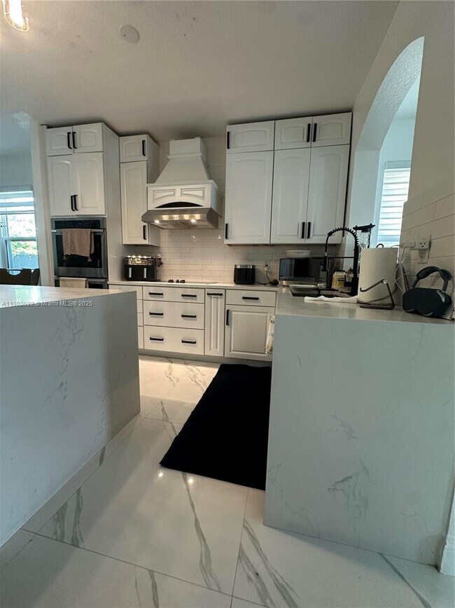 Building Photo - 12923 SW 285th Terrace