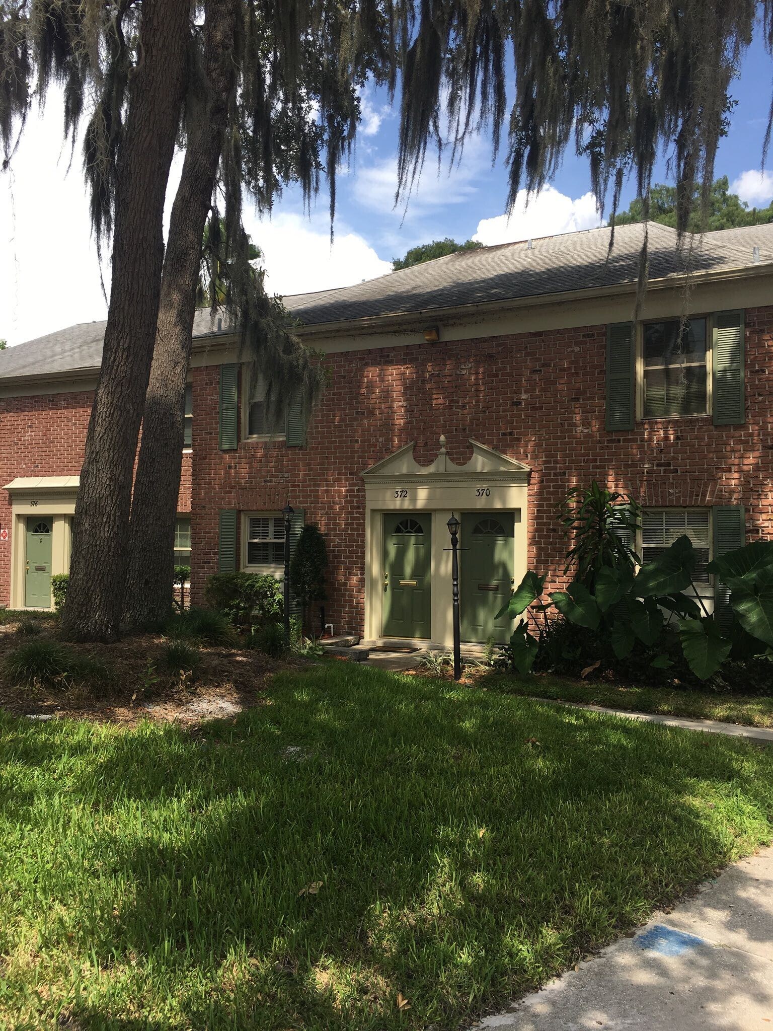 Building Photo - 372 Georgetown Dr
