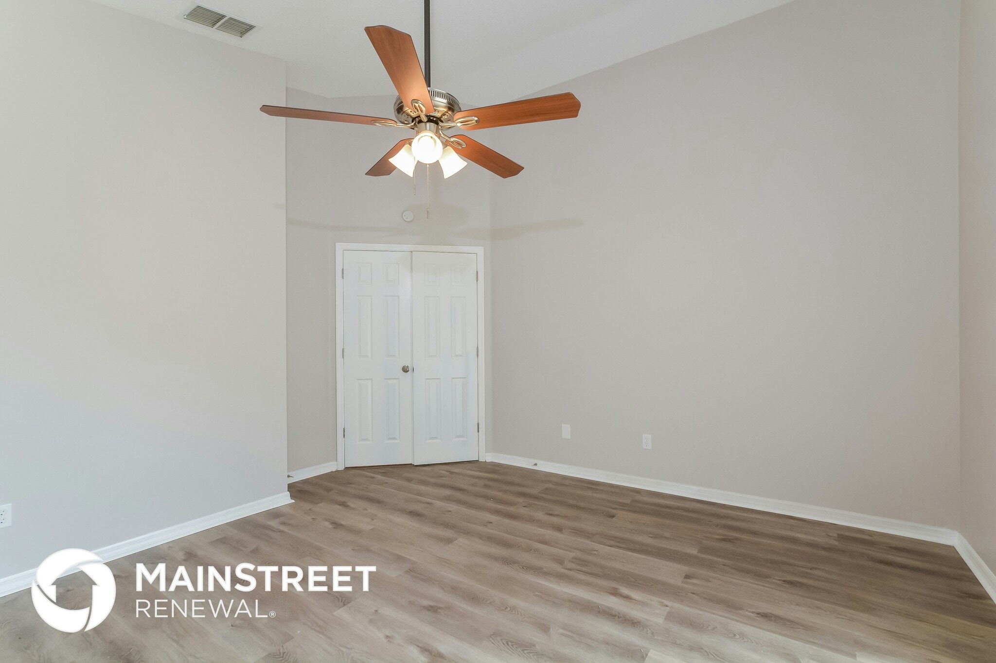 Building Photo - 528 Finch Ct