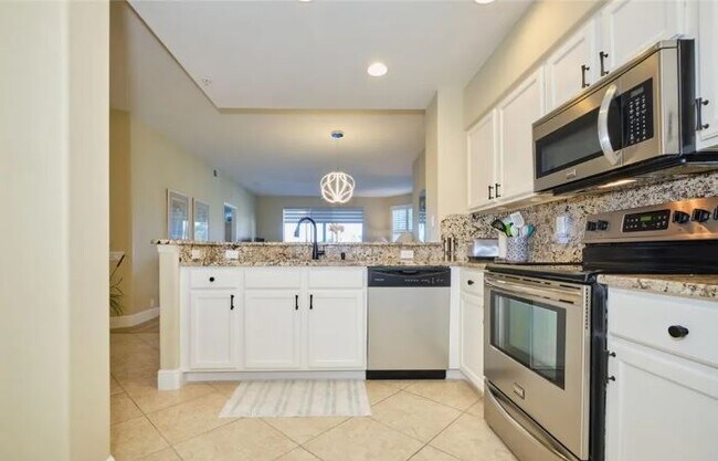Building Photo - 16400 Millstone Cir