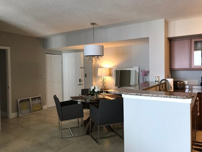 Building Photo - 2080 S Ocean Dr