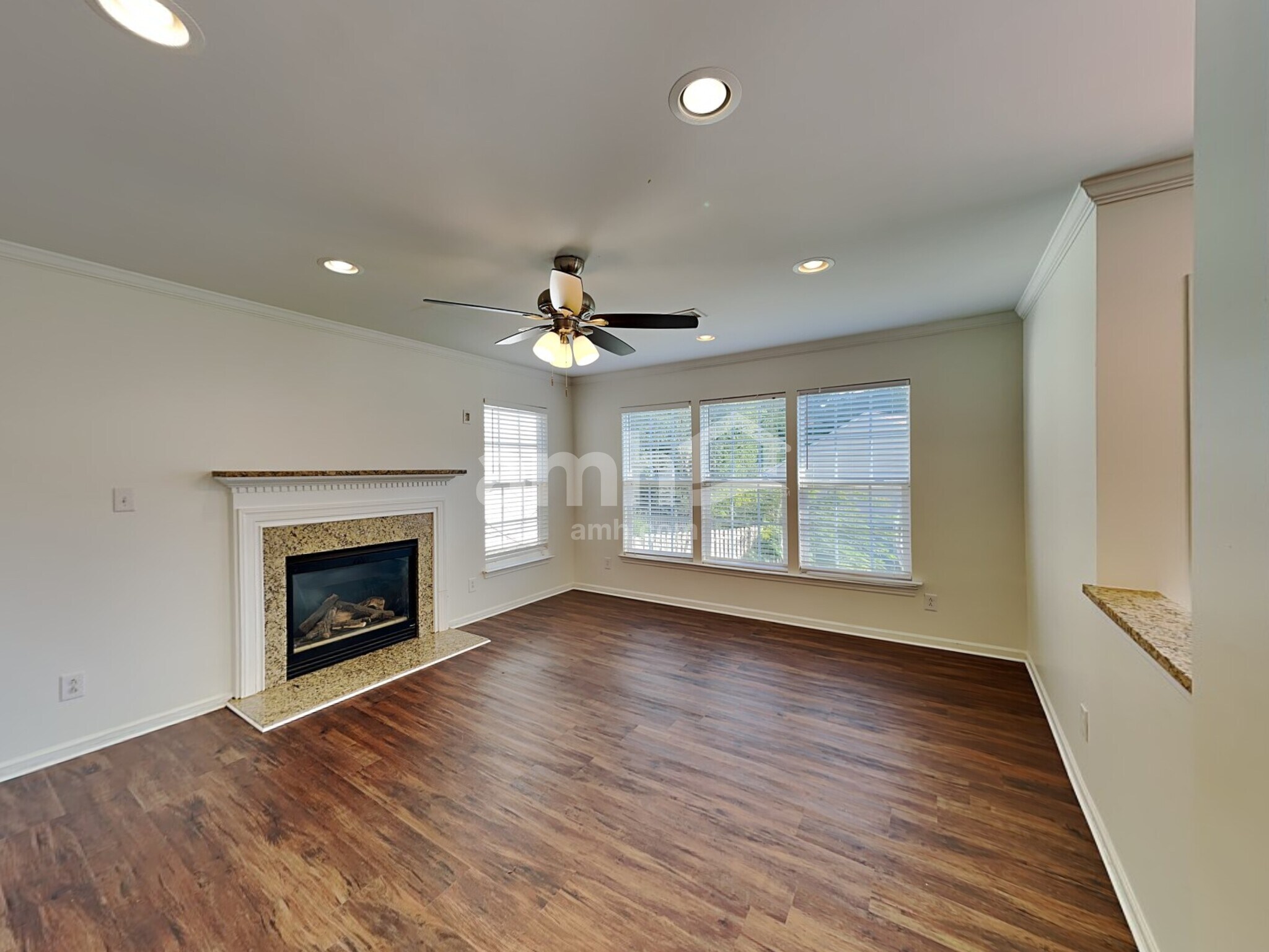 Building Photo - 8517 Farnsworth Ln