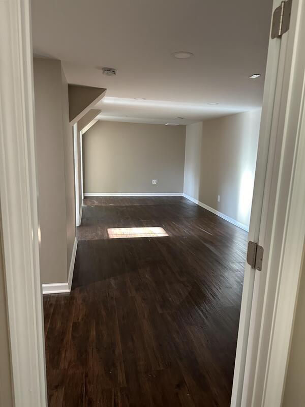 Building Photo - 741 Barron Dr