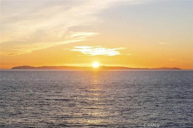 Building Photo - 31877 Circle Dr