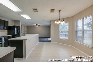 Building Photo - 22011 Oriole Hill Dr