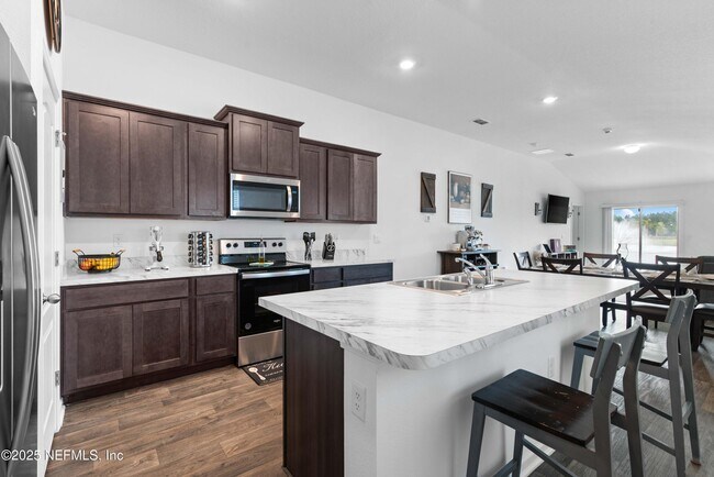 Building Photo - 12553 Russian Olive Rd