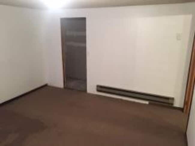 Building Photo - SINGLE FAMILY HOME HORSE PROPERTY ON PRAIRIE AVENUE (APP#106)