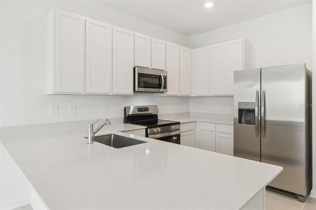 Building Photo - 2701 Skyline Lp