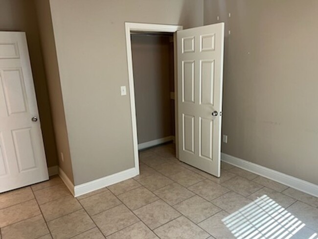Building Photo - 3986 Mobley Ln