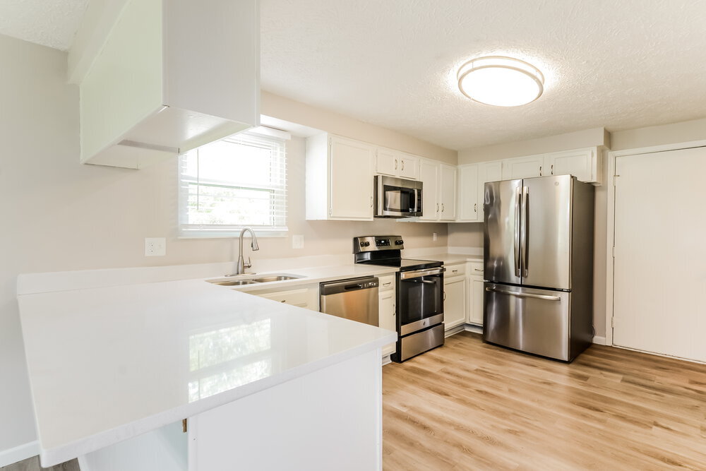 Building Photo - 8130 Clayburn Dr