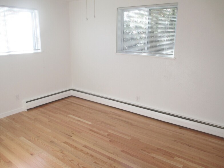 Building Photo - 1207 Francis St