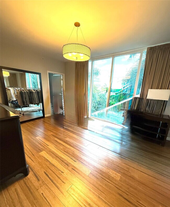 Building Photo - 45 Hendricks Isle