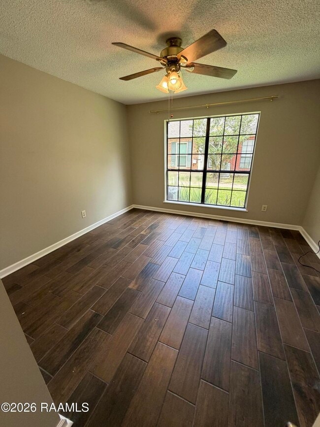 Building Photo - 202 Long Plantation Blvd