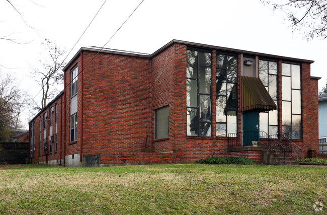 Primary Photo - The Heatherwood Apartments
