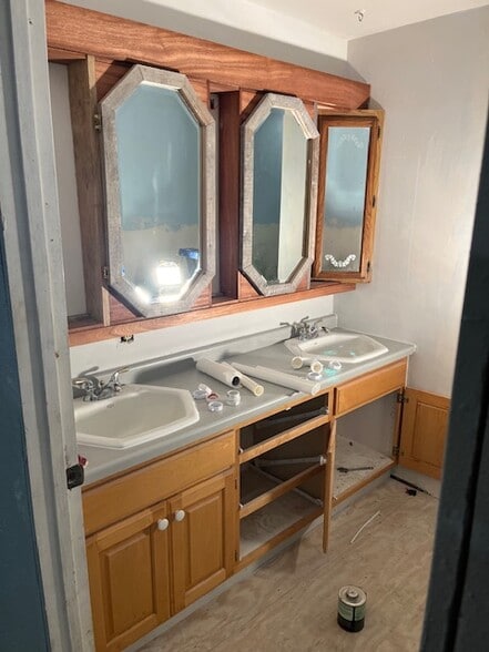 Building Photo - 7312 170th Ave