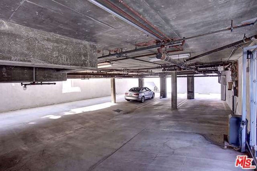 Side by Side parking - 3603 Dunn Dr